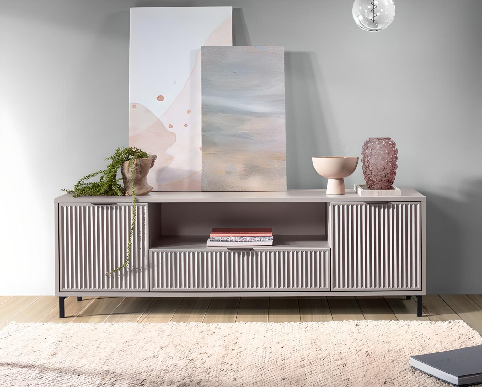 Design harmonieux meuble télé 165 cm KELLY beige, parfait pour tout décor