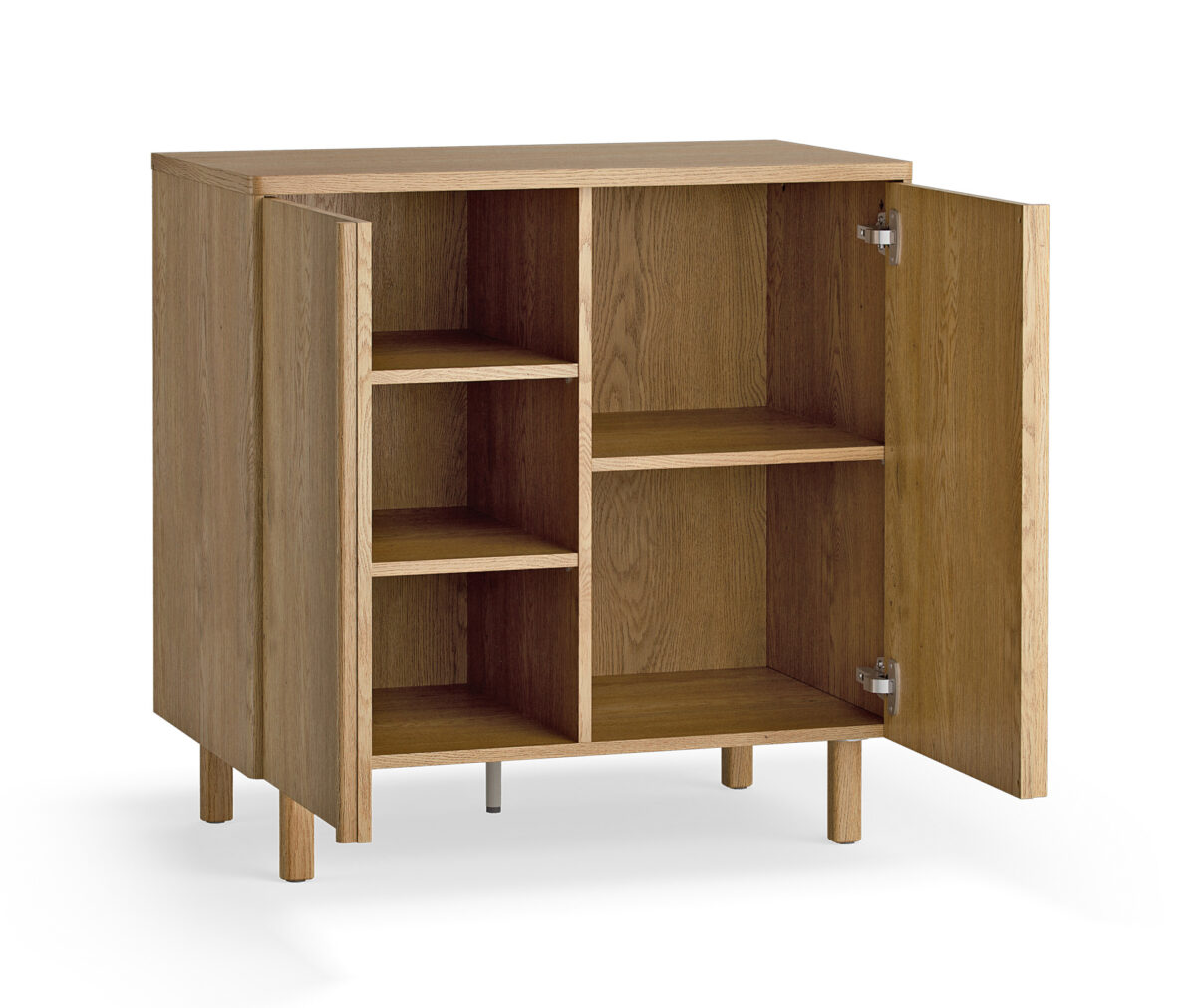 4024243 – Dresser 2-door Well oak – 2