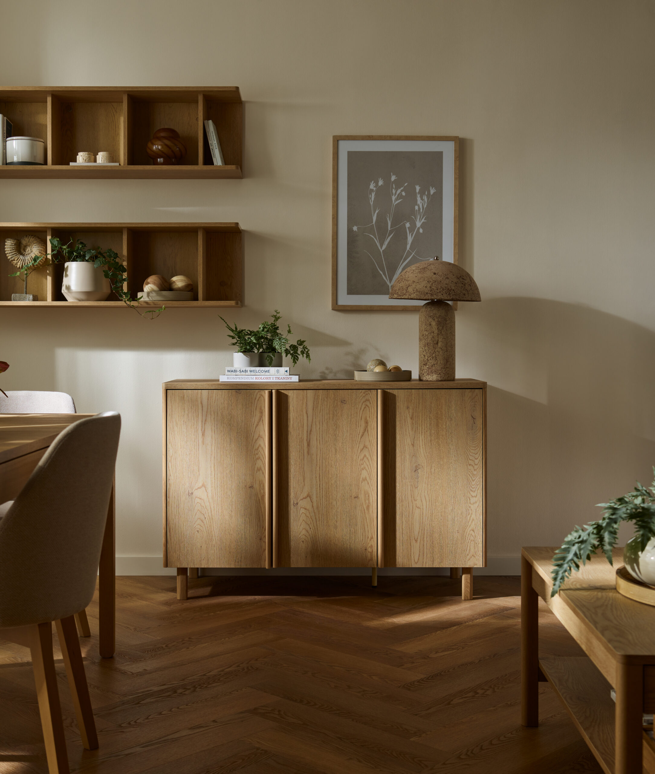 Optez pour le buffet 3 portes 123 cm chêne - JADE pour un intérieur élégant et optimisé